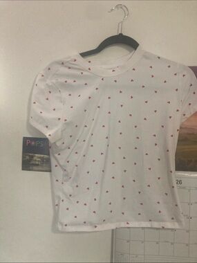 Girls' White Short-Sleeve Tee with Red Heart Print